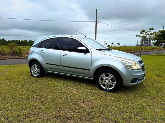 CHEVROLET AGILE 1.4 MPFI LT 8V FLEX 4P MANUAL CHEVROLET AGILE 1.4 MPFI LT 8V FLEX 4P MANUAL